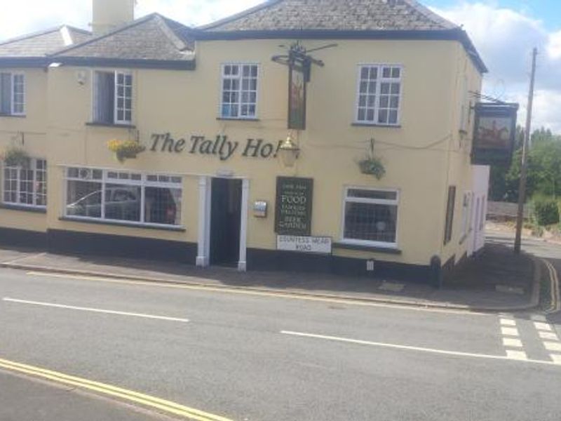 Tally Ho Inn. (Pub, External). Published on 26-09-2014