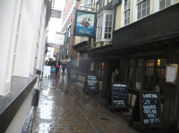 Ship Inn. (Pub, External). Published on 14-01-2013
