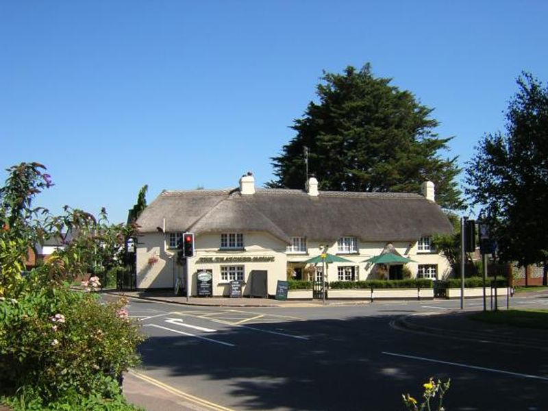 Thatched House Inn. (Pub, External). Published on 12-01-2014