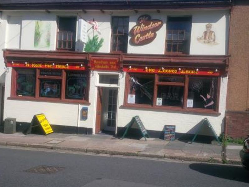 Windsor Castle. (Pub, External, Key). Published on 26-09-2014