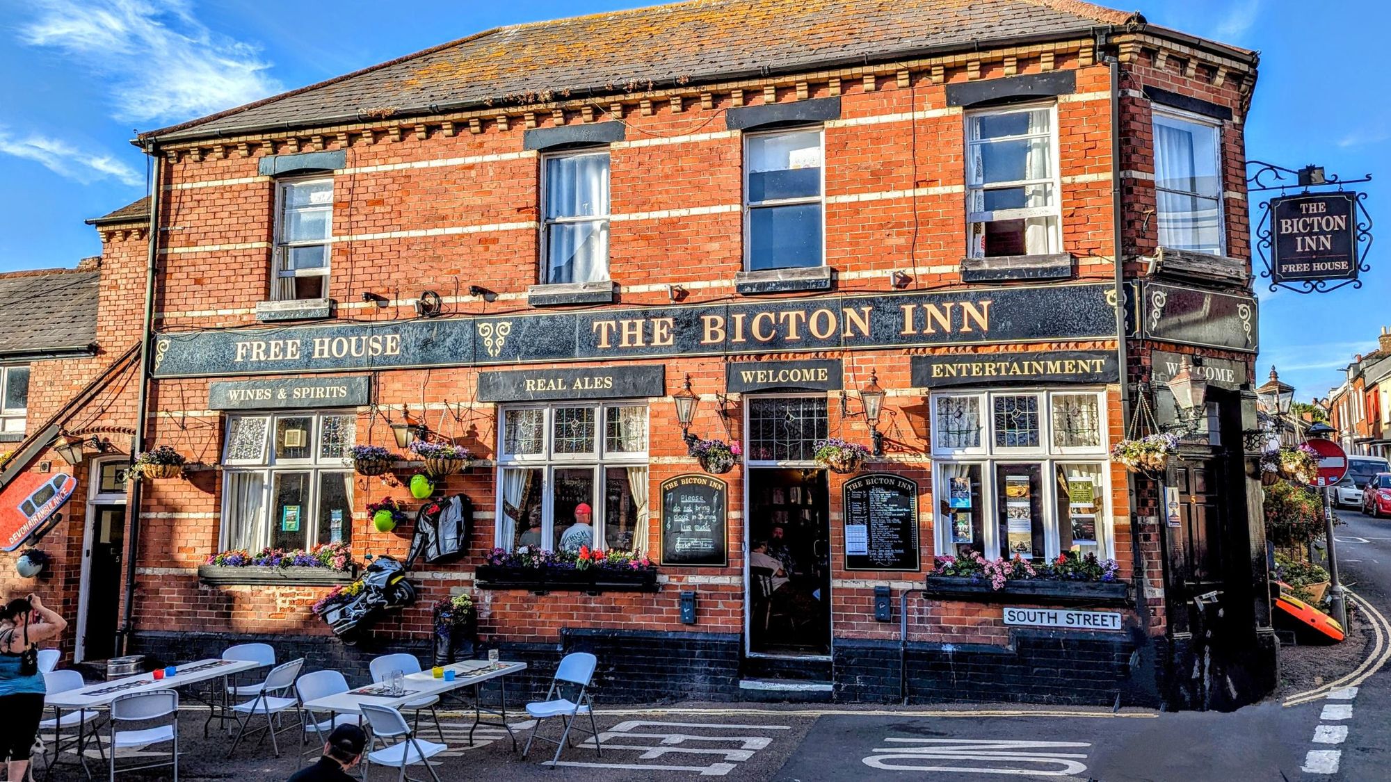(Pub, Key). Published on 21-03-2025