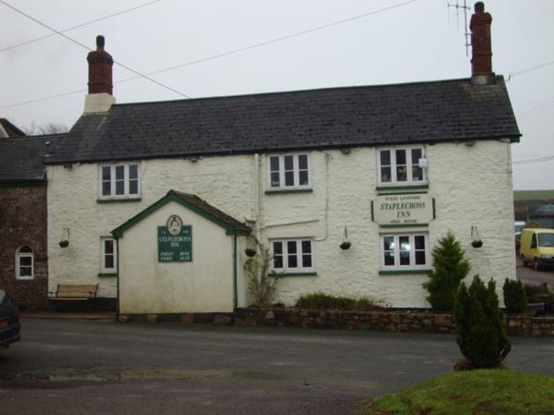 Staplecross Inn. (Pub). Published on 07-04-2013