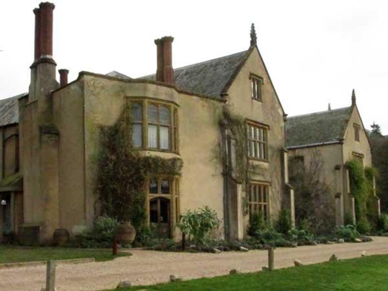 The Pig At Combe, Grand Hall. (External, Key). Published on 29-12-2016