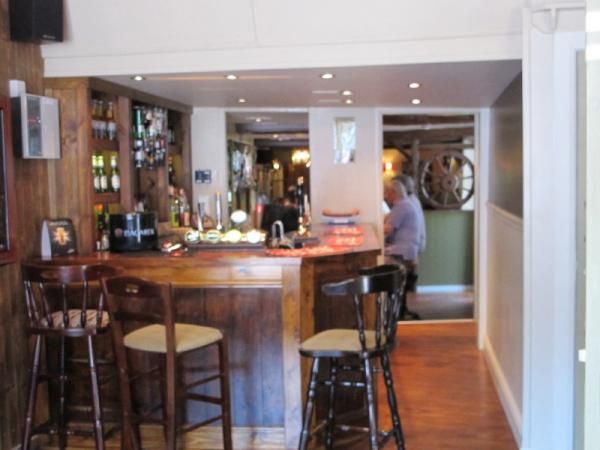 Three Tuns Inn. (Pub, Bar, Customers). Published on 03-08-2013