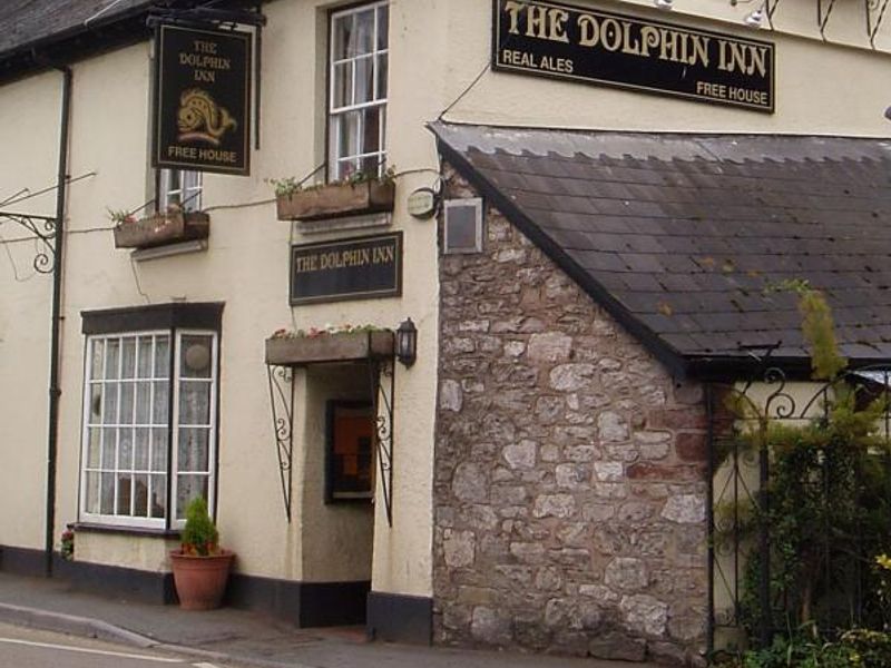 Dolphin Inn. (Pub). Published on 20-05-2013