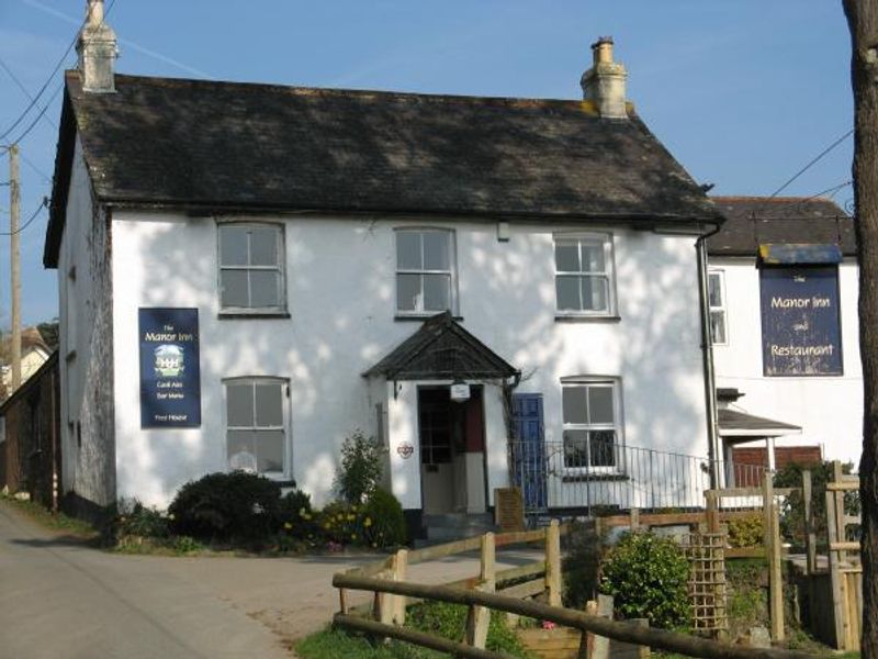 Manor Inn. (Pub, External). Published on 10-05-2014