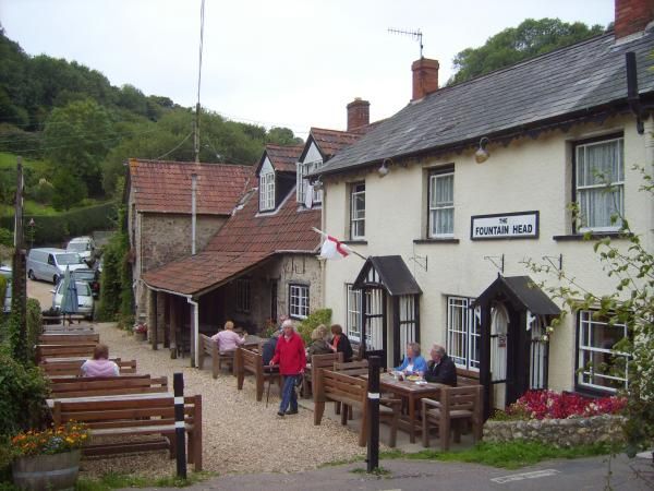 Fountain Head Inn. (Pub, External). Published on 18-10-2012