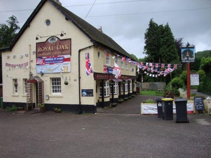 Royal Oak. (Pub). Published on 20-06-2012 