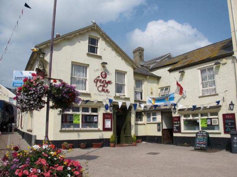 Famous George Inn. (Pub, External). Published on 02-09-2013