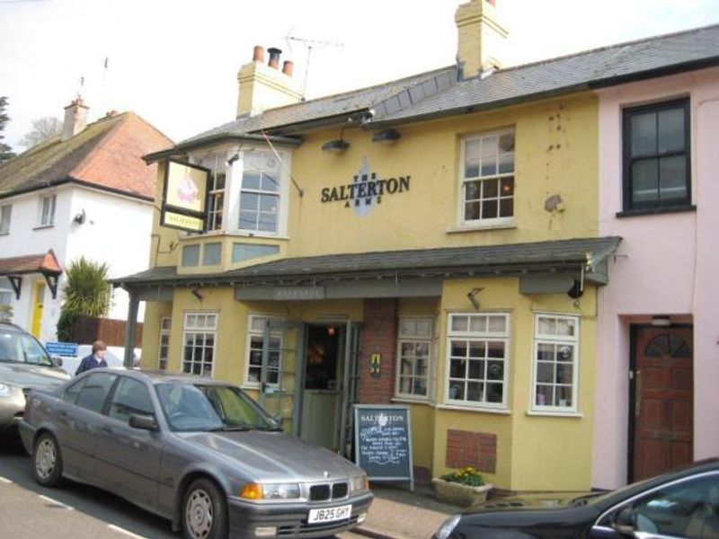 Salterton Arms Budleigh Salterton. (Pub, External). Published on 18-11-2014