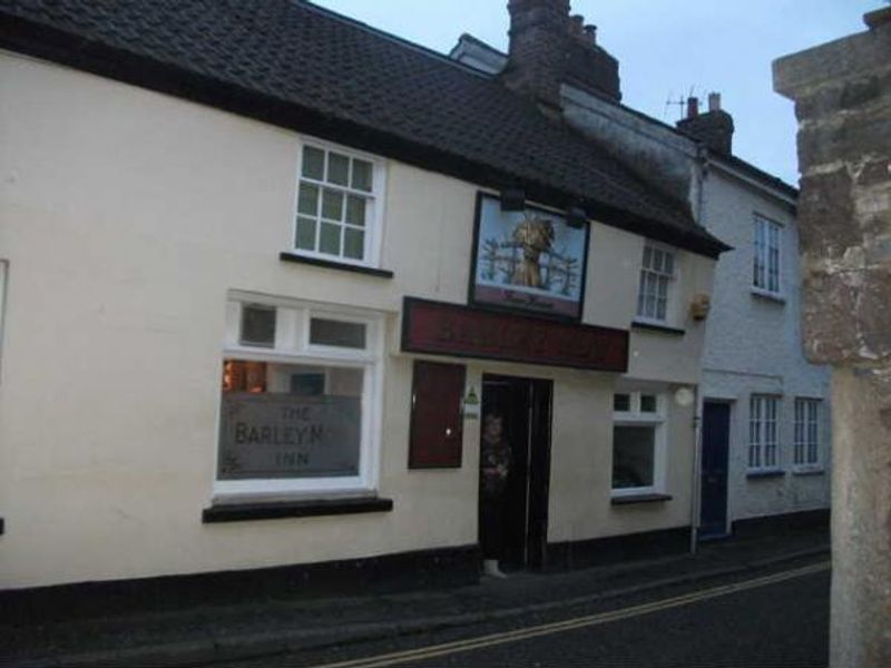 Barley Mow. (Pub). Published on 28-01-2013
