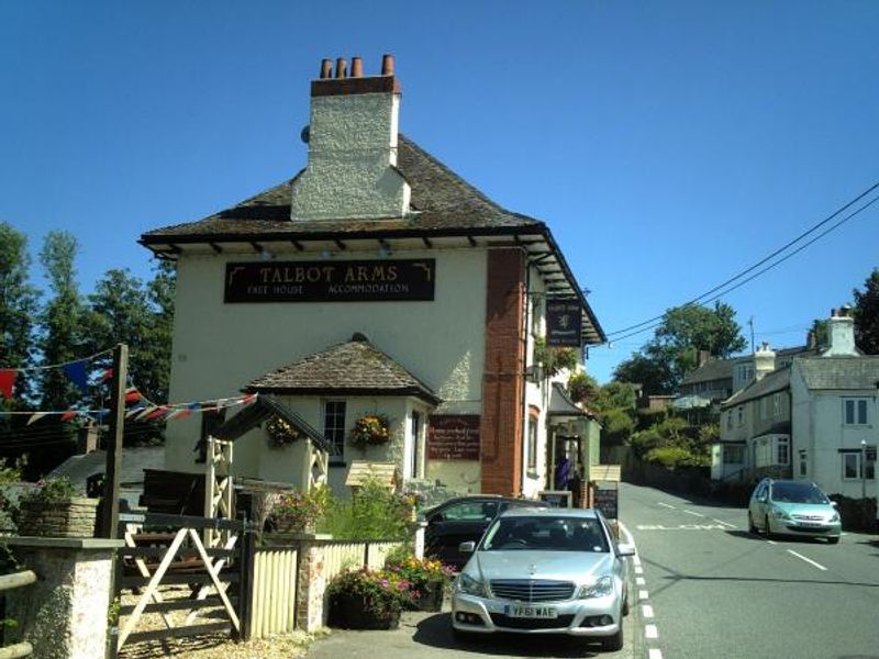 Talbot Arms. (External). Published on 10-07-2013