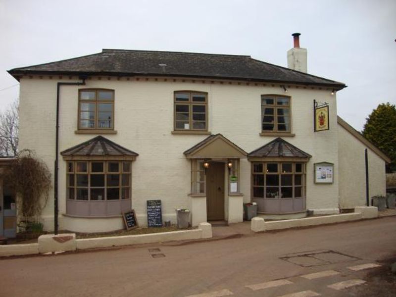 Cadeleigh Arms. (Pub, External). Published on 10-03-2013