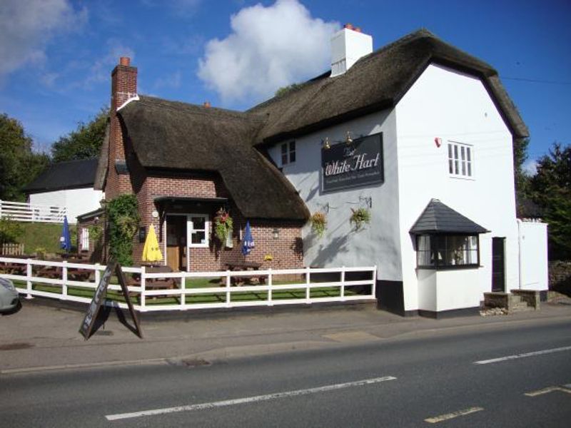 White Hart. (Pub, External, Key). Published on 23-10-2013 