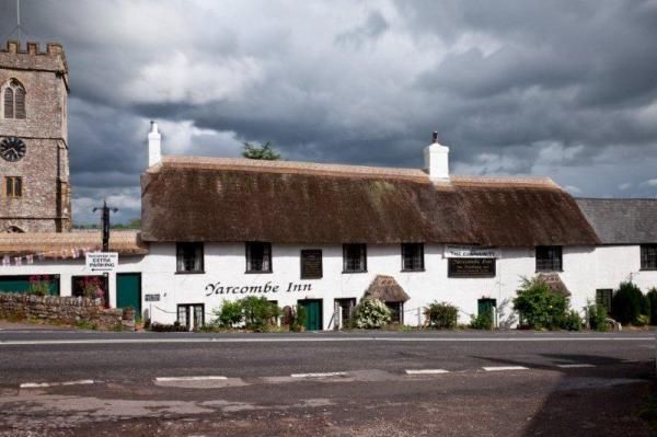 Yarcombe Inn. (Pub). Published on 23-07-2012