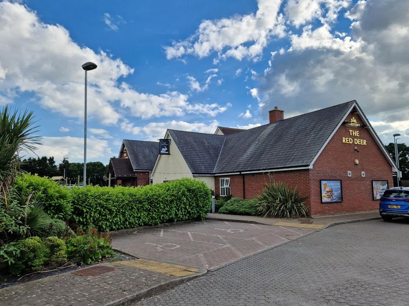 Red Deer, Crediton (Photo: Pete Horn 19/06/2024). (Pub, External). Published on 20-06-2024 