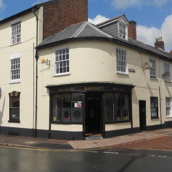 Courtenay's. (Pub, External). Published on 03-08-2014