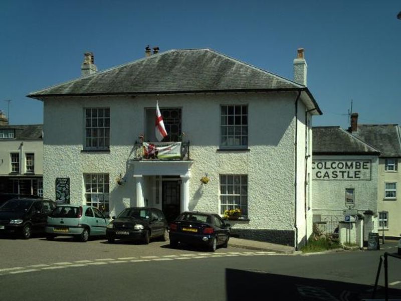 Colcombe Castle. (Pub, External). Published on 10-07-2013