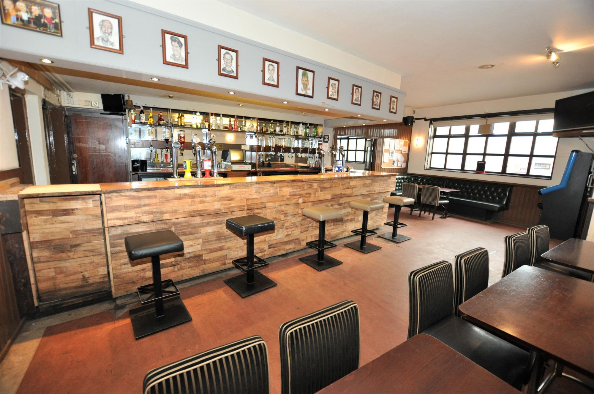 (Bar). Published on 13-09-2025