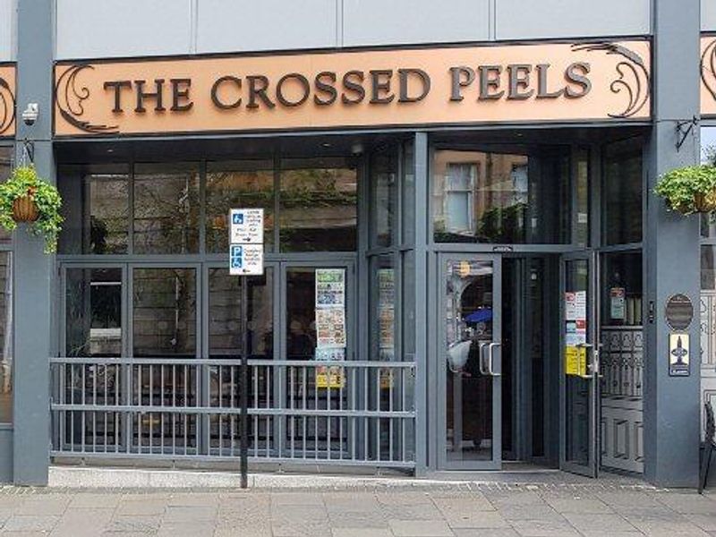 The Crossed Peels (Photo David Sheldon 18/05/2022). (Pub, External, Key). Published on 30-06-2022 