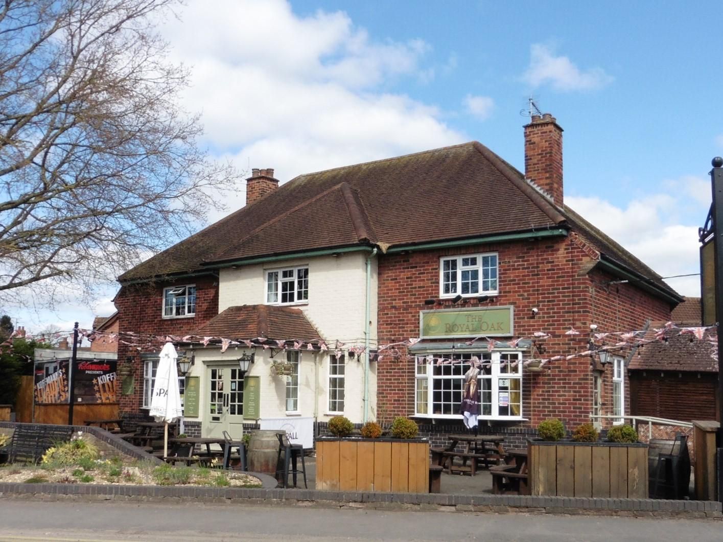 Royal Oak, Heckington. (Pub, External, Key). Published on 11-04-2025