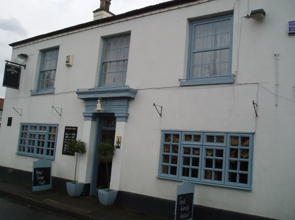 Hundleby Inn, Hundleby. (Pub, External). Published on 22-02-2012