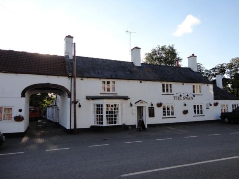 Swan, Moulton. (Pub, External, Key). Published on 28-09-2012