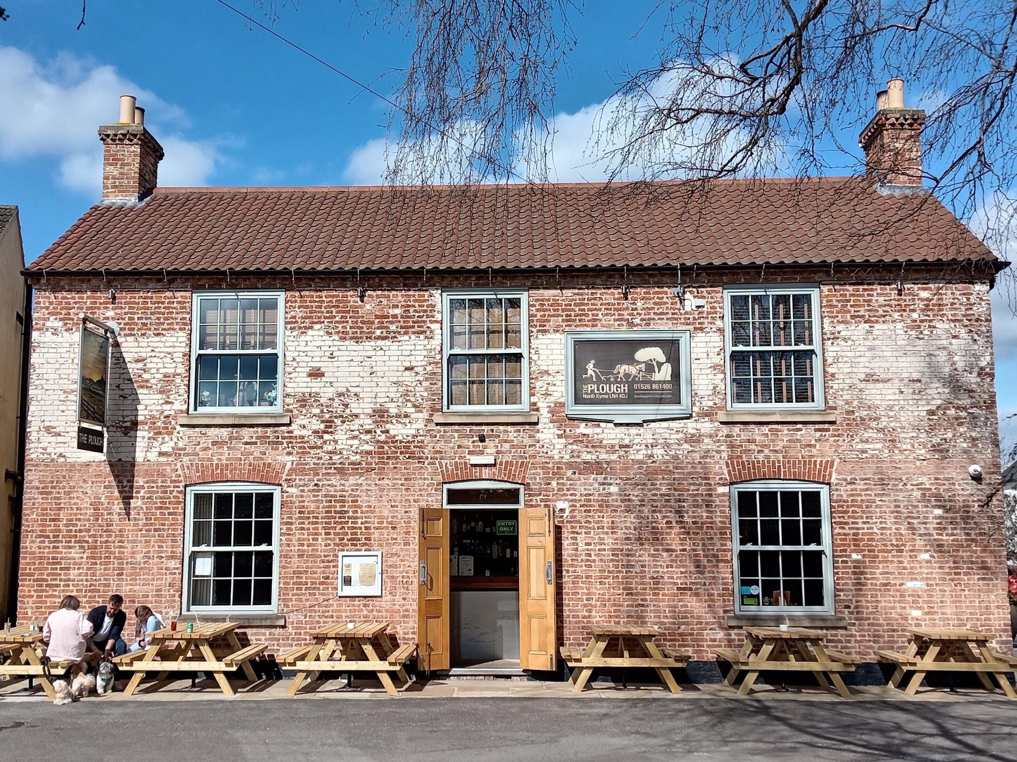 Plough, North Kyme. (Pub, External). Published on 11-04-2025