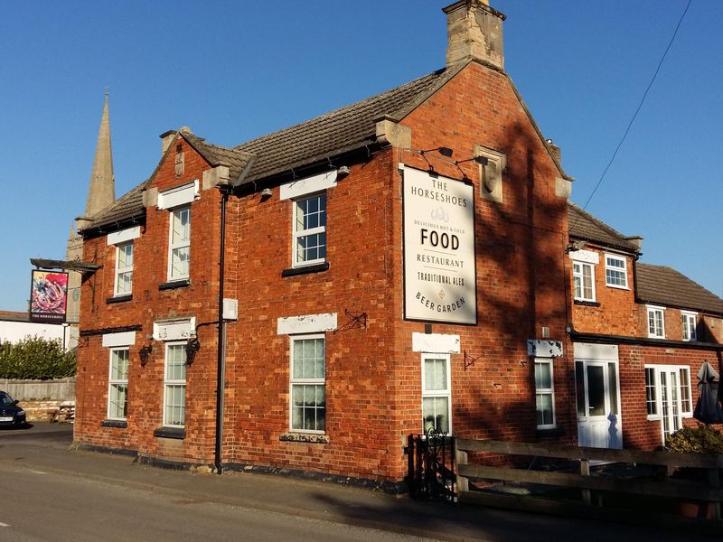 Horseshoes, Silk Willoughby. (Pub, External, Key). Published on 15-02-2019