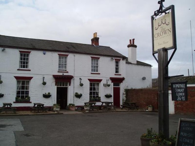 Crown, Surfleet. Published on 10-01-2012
