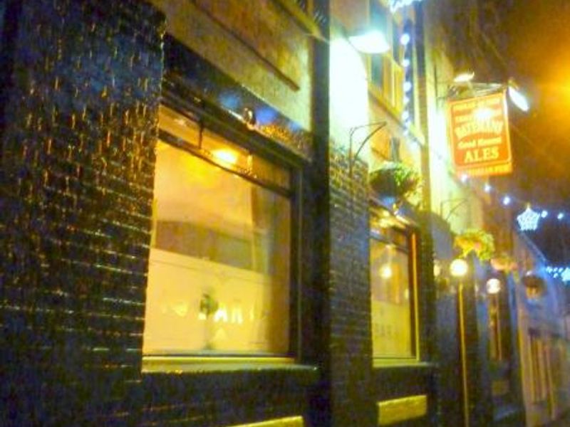 Indian Queen and Three Kings. (Pub, External). Published on 15-12-2012