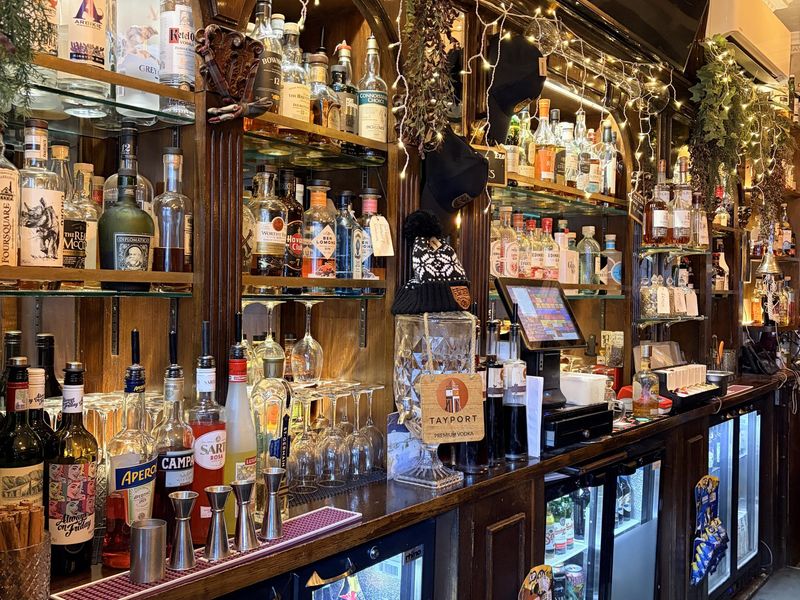 (Pub, Bar). Published on 04-01-2026