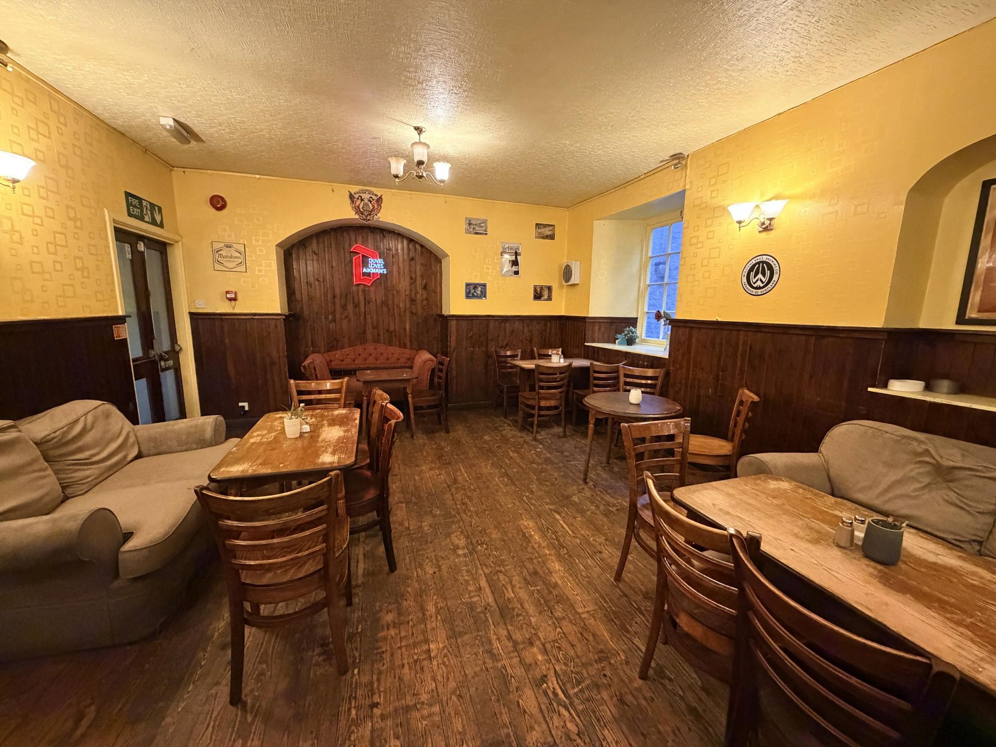 (Pub, Bar). Published on 25-01-2026