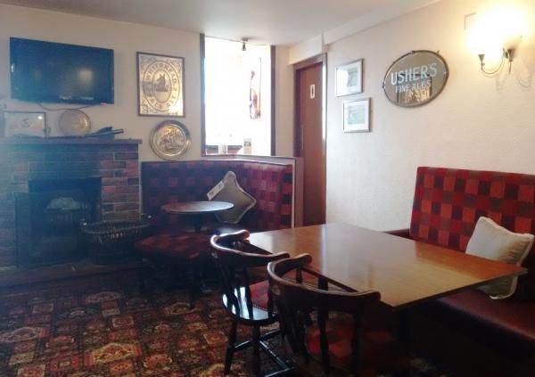 (Pub, Customers). Published on 18-06-2015