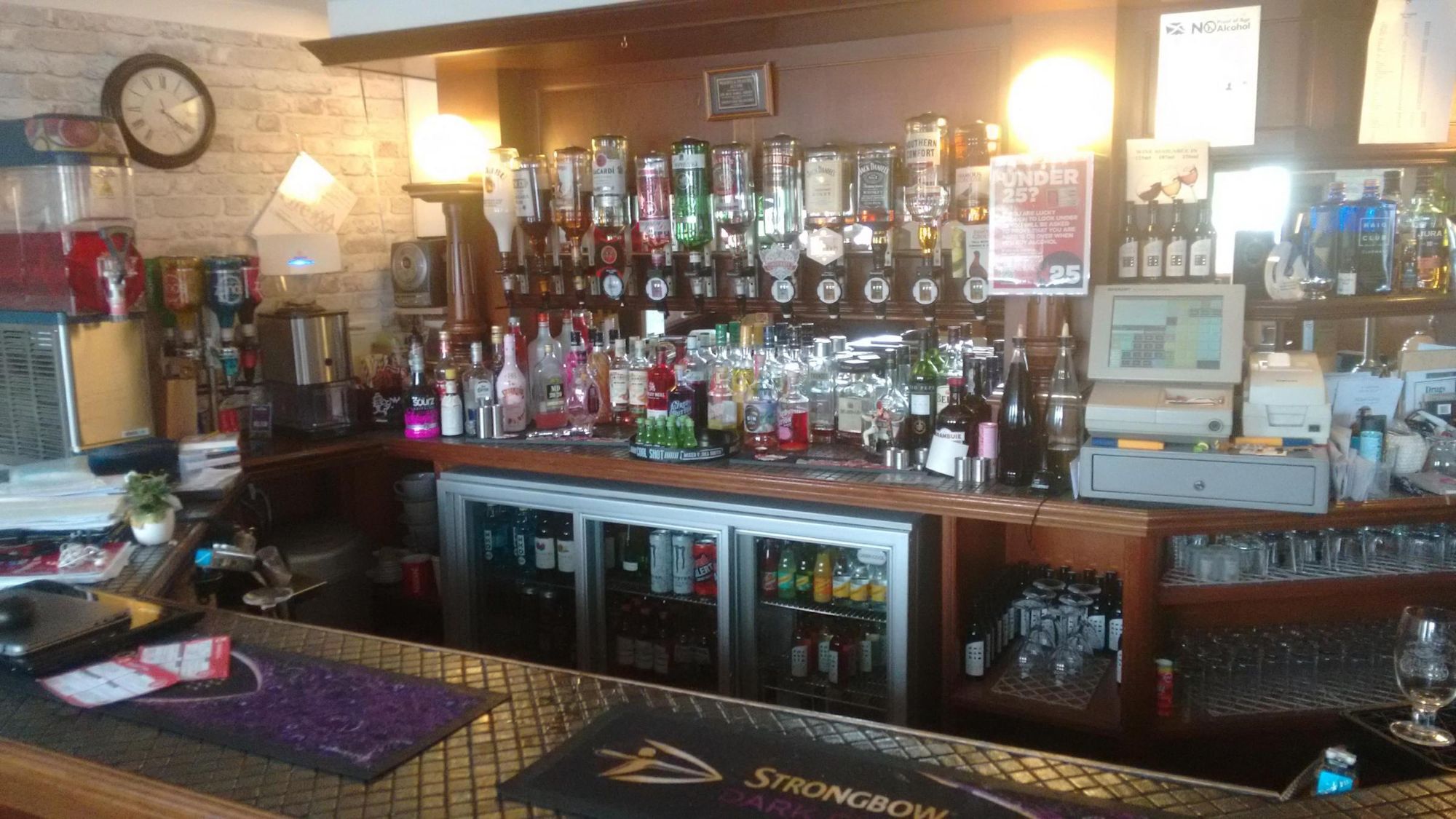 bar area. (Bar). Published on 17-10-2019