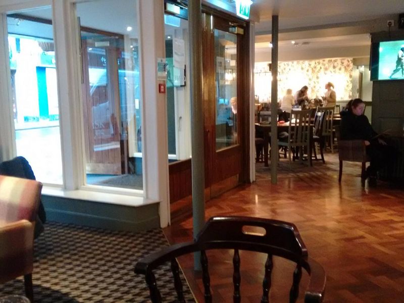 (Restaurant). Published on 07-01-2020 