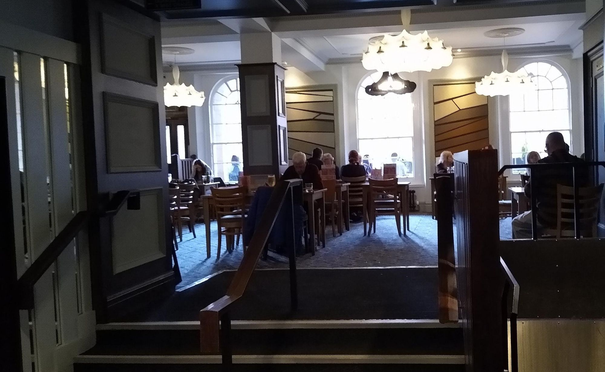 seating area. (Restaurant, Customers). Published on 02-05-2022