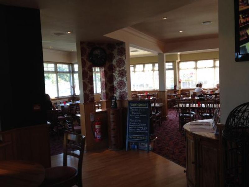 (Restaurant). Published on 13-09-2014