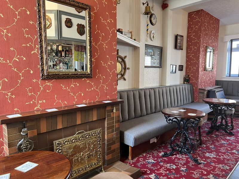 Seating in the bar (26/09/2025 Ann S-G). (Pub, Bar). Published on 28-09-2025 