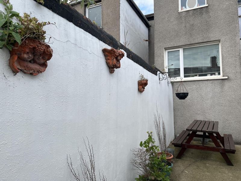 Garden and smoking area (26/09/2025 Ann S-G). (Pub, External, Garden). Published on 28-09-2025 