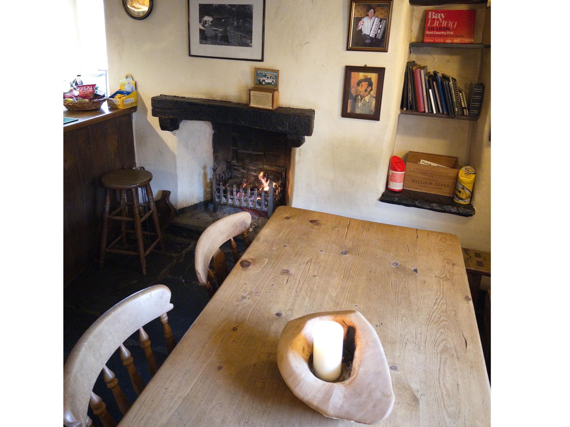 Seating and the fire in the bar. (Pub, Bar). Published on 02-04-2026