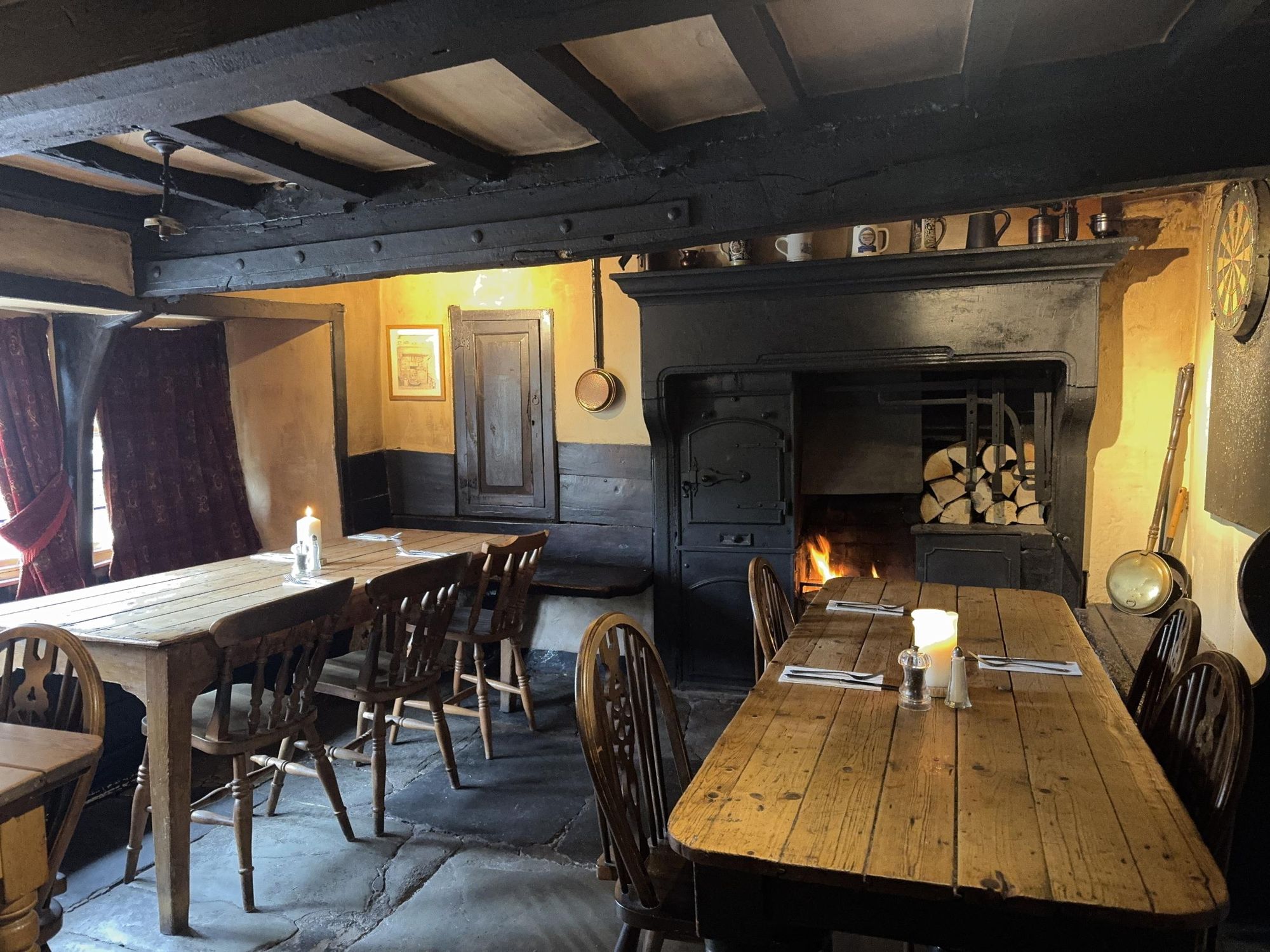 One of the cosy rooms. (Pub, Bar, Restaurant). Published on 02-04-2026