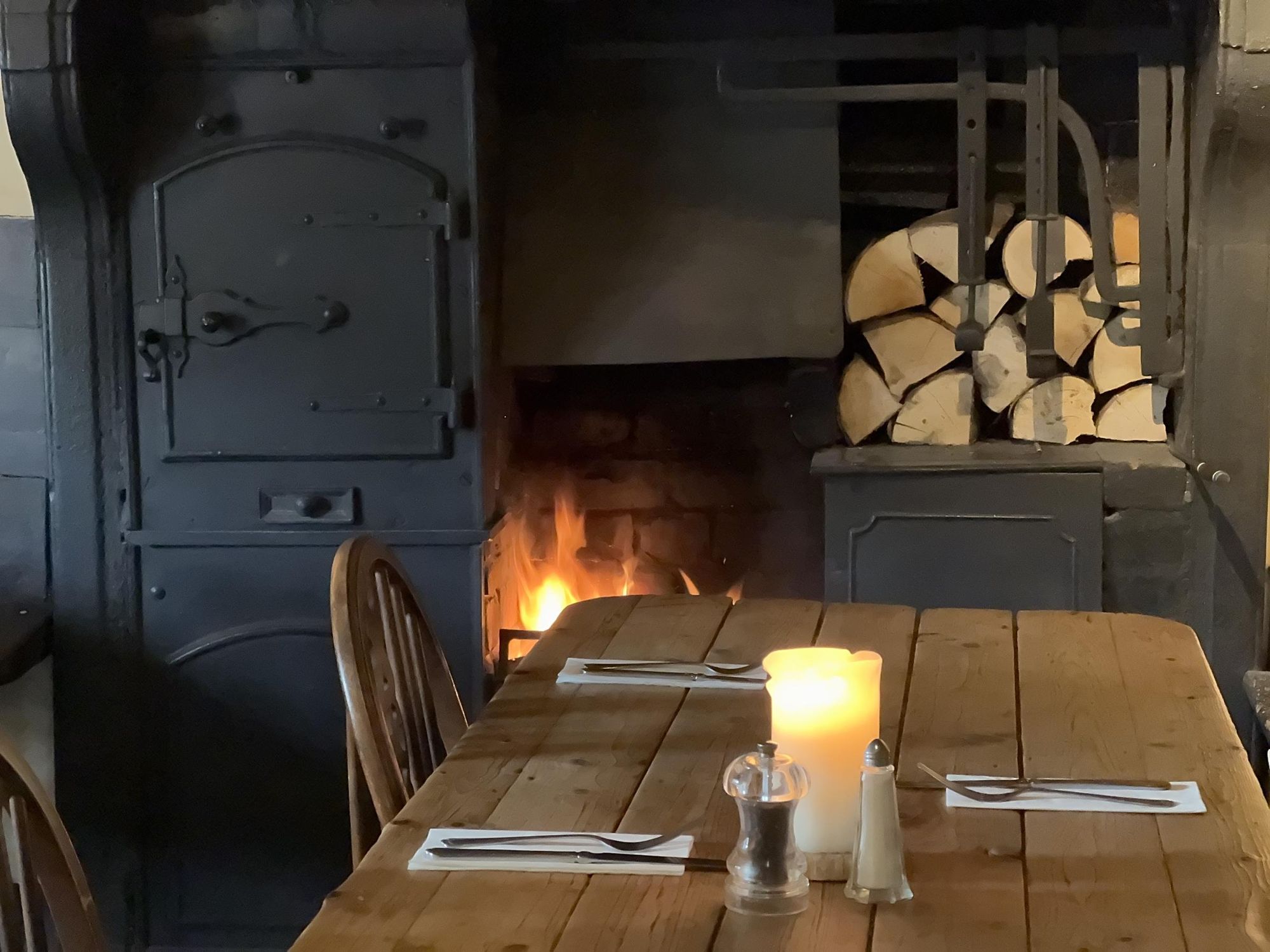 One of the real fires. (Pub, Bar, Restaurant). Published on 02-04-2026