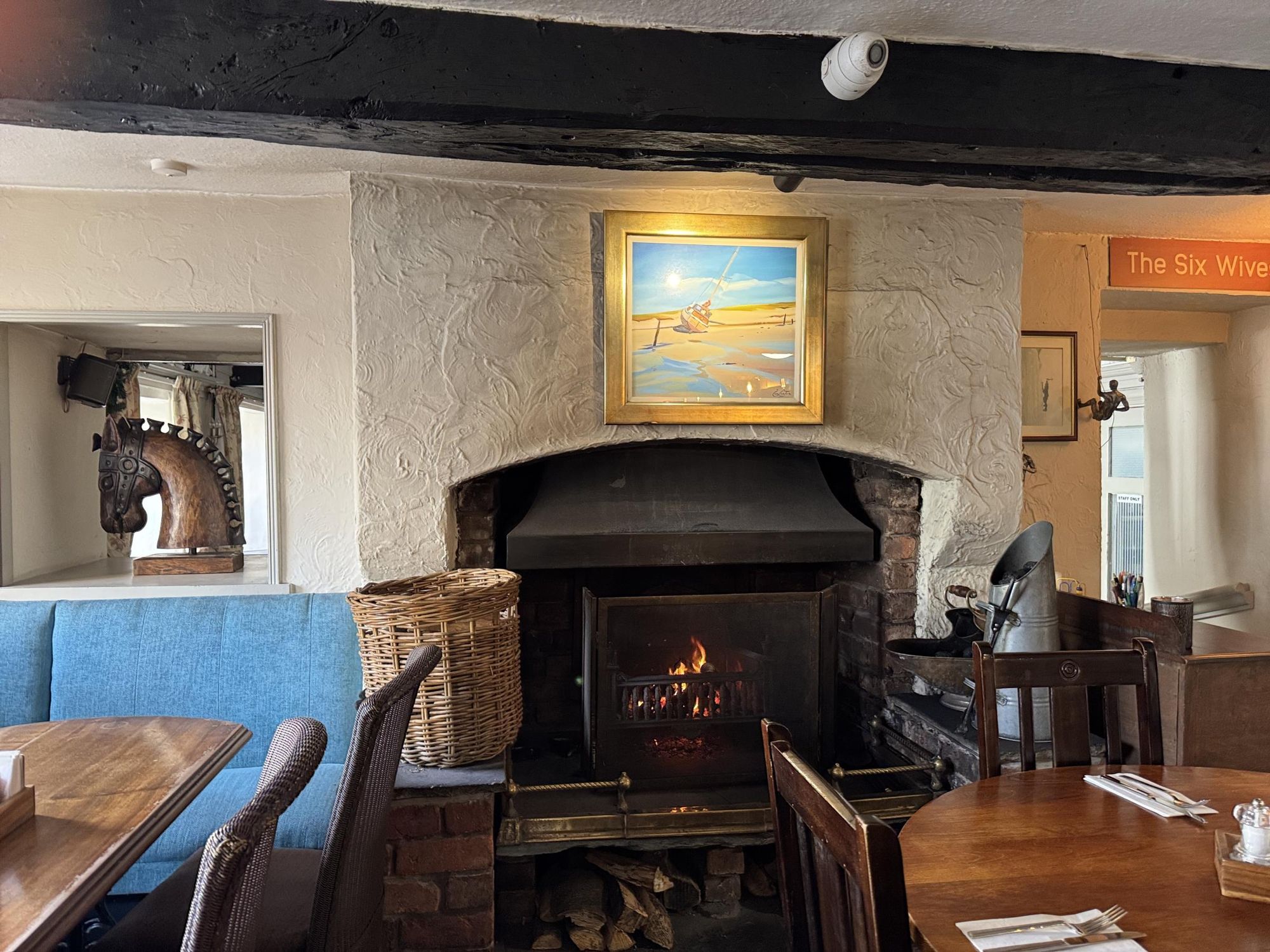 The fireplace (21/03/2026 Ann Summers-Glass). (Pub, Bar, Restaurant). Published on 02-04-2026