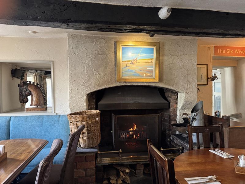 The fireplace (21/03/2026 Ann Summers-Glass). (Pub, Bar, Restaurant). Published on 02-04-2026 