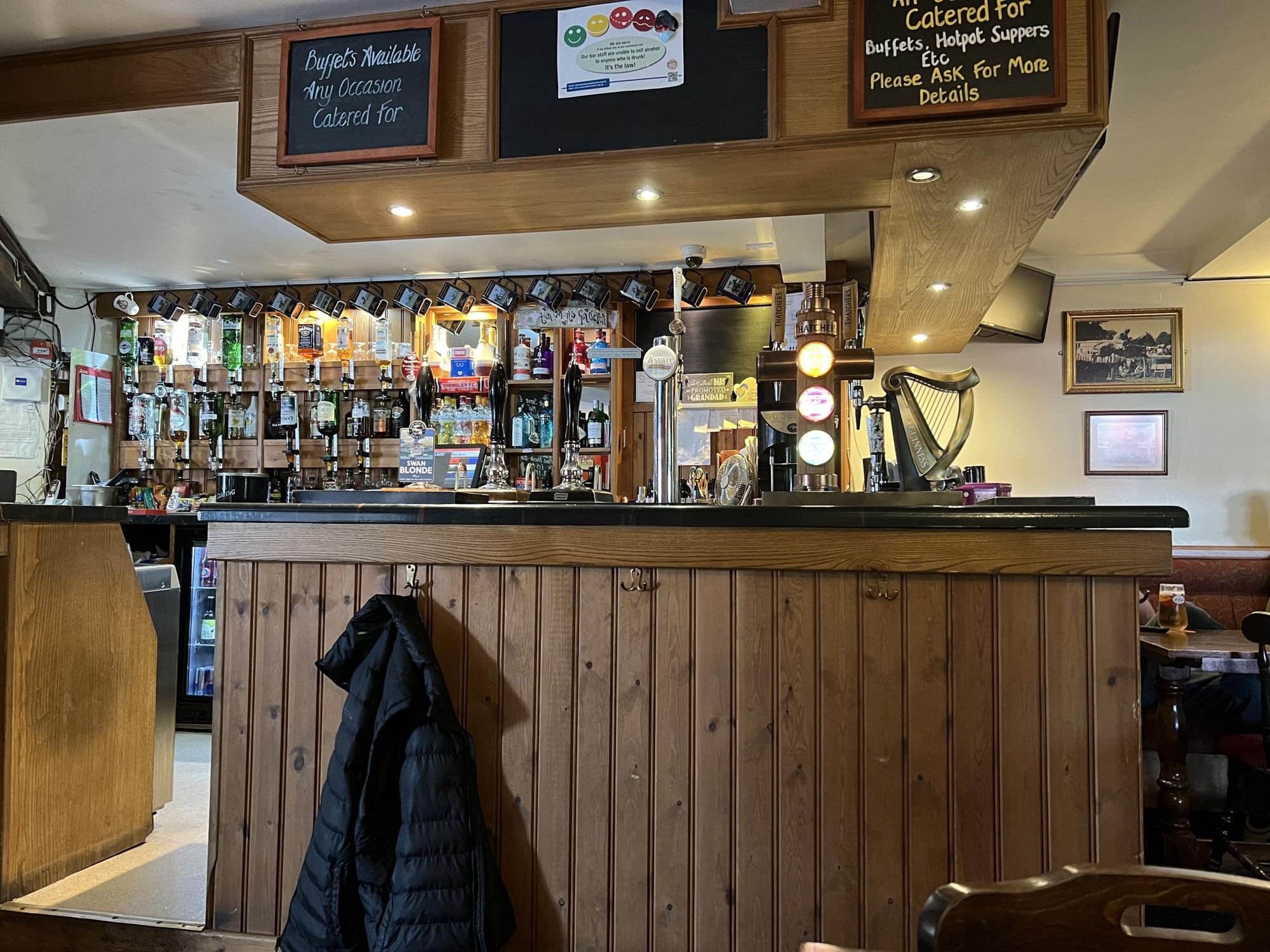 The bar (25/06/2025 Ann S-G)). (Pub, Bar). Published on 09-09-2025