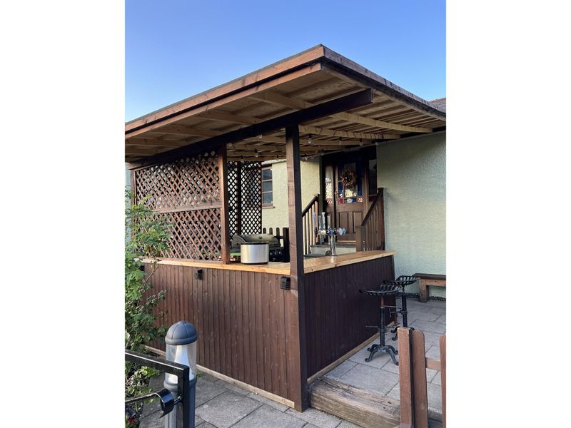 Outside bar (12/05/2023 Ann Summers-Glass). (Pub, External, Bar, Garden). Published on 18-05-2026 
