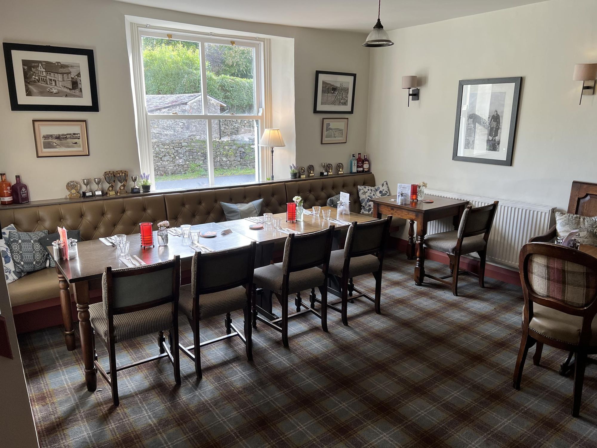 Seating in the bar (13/09/2025 Ann S-G). (Pub, Bar, Restaurant). Published on 15-09-2025