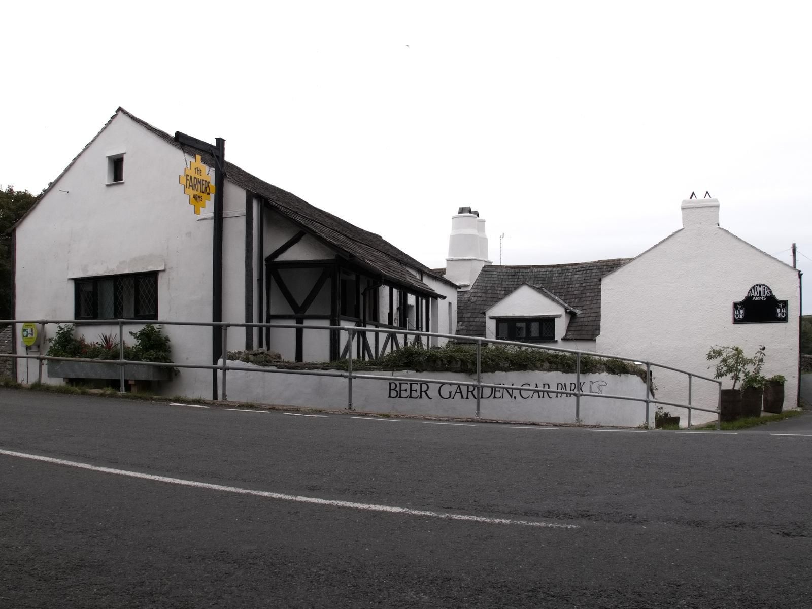 Front roadside view. (Pub, External). Published on 06-10-2021