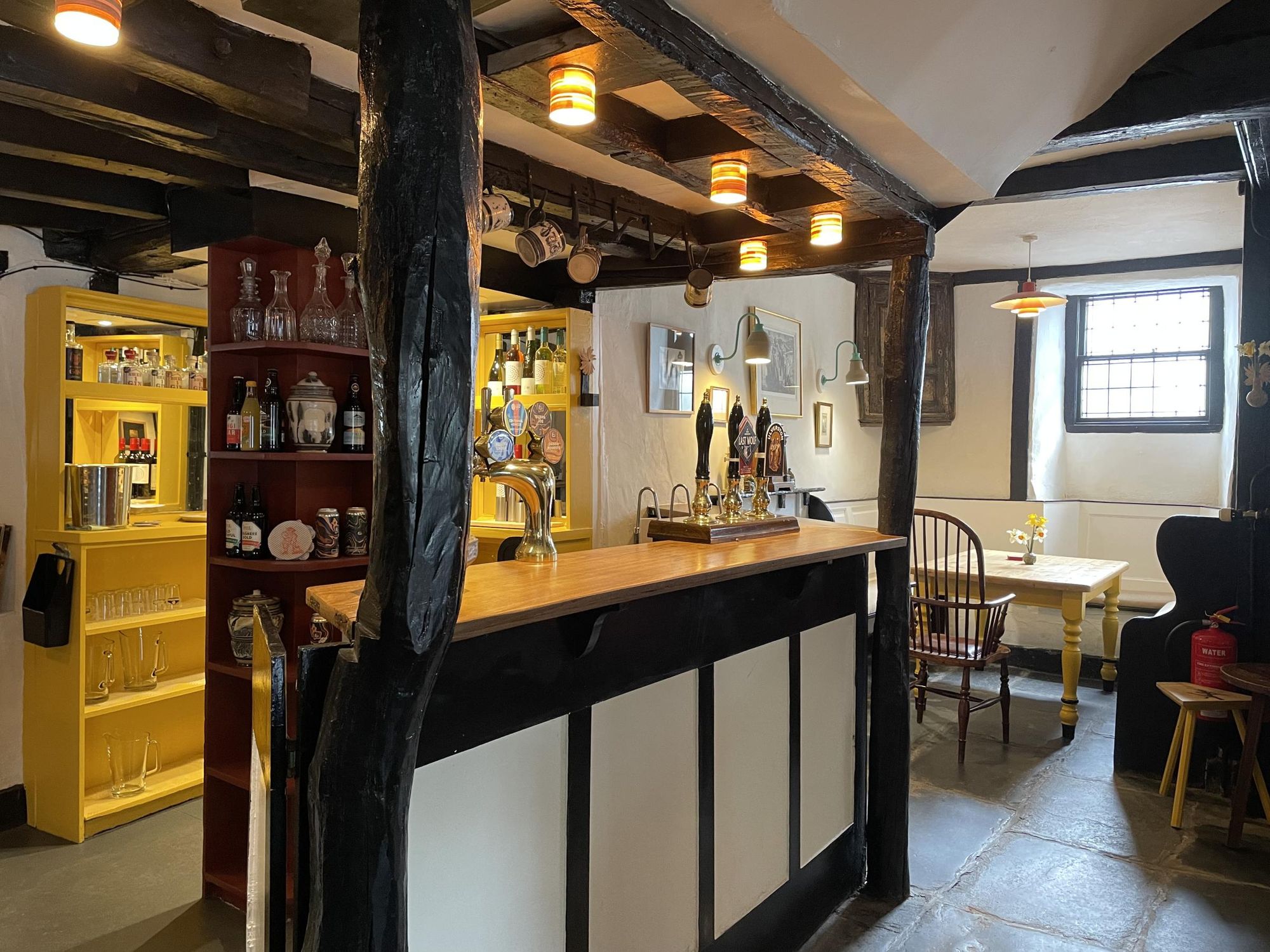The Stable Bar (30/03/2022 Ann S-G). (Pub, Bar). Published on 15-09-2025